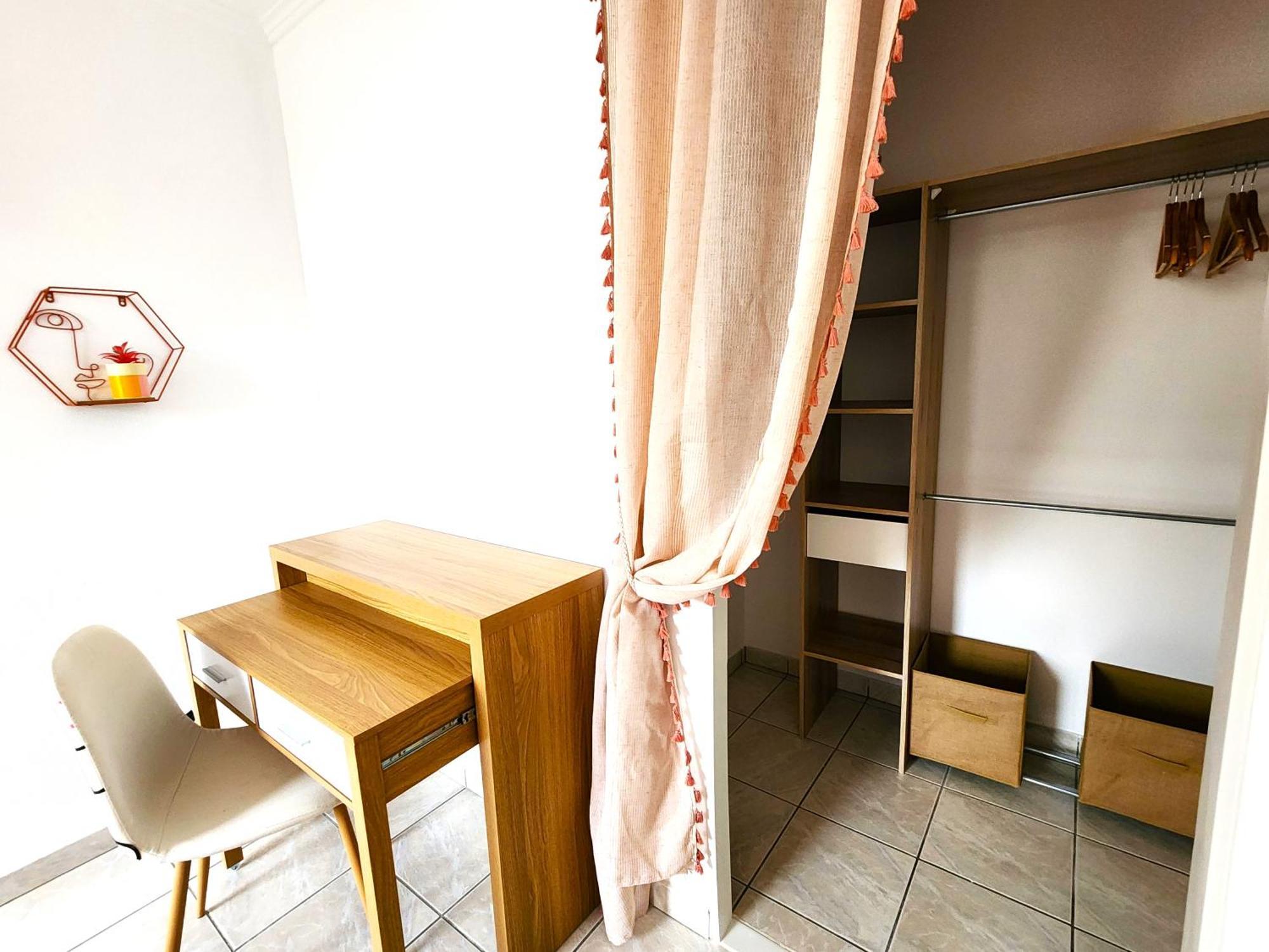 Appartement Cosy Et Lumineux Saint-Jean-de-la-Ruelle Eksteriør bilde